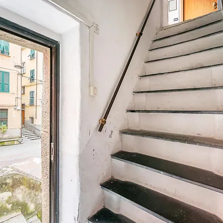 Guesthost - Il Poggiolo, Cozy In Marola La Spezia